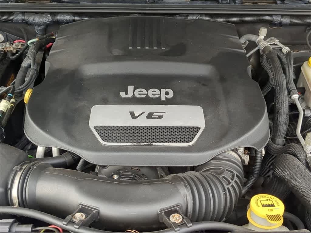 Thumbnail: 2017 Jeep Wrangler - 14