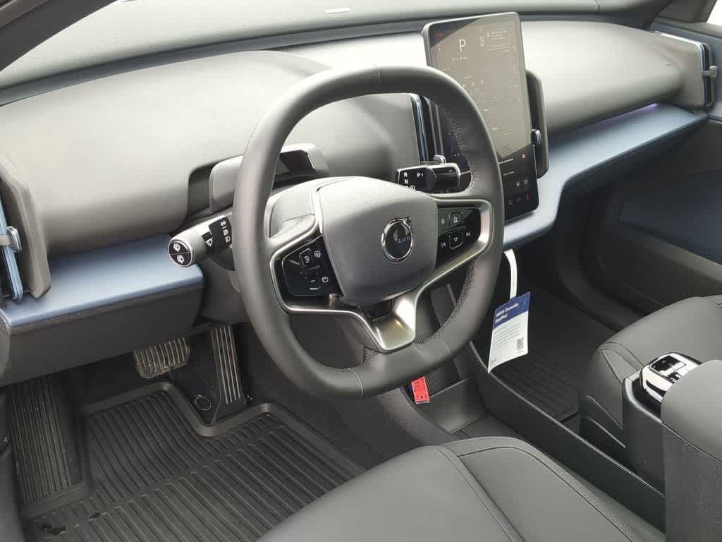 Thumbnail: 2025 Volvo EX30 - 2