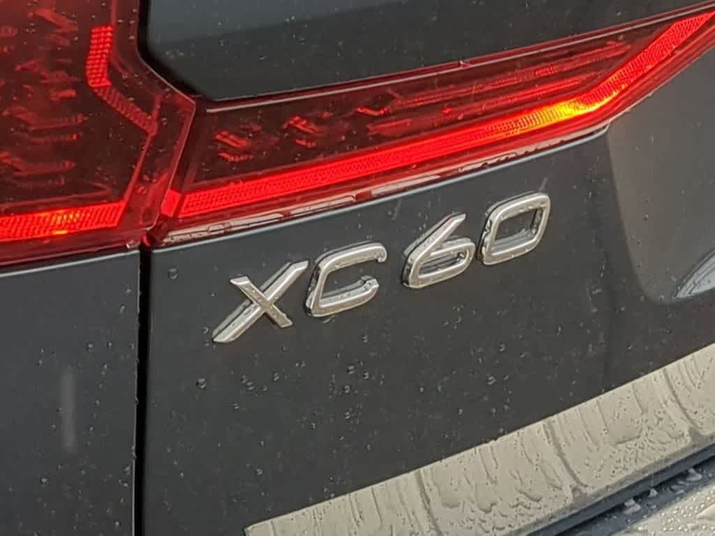Thumbnail: 2026 Volvo XC60 - 12