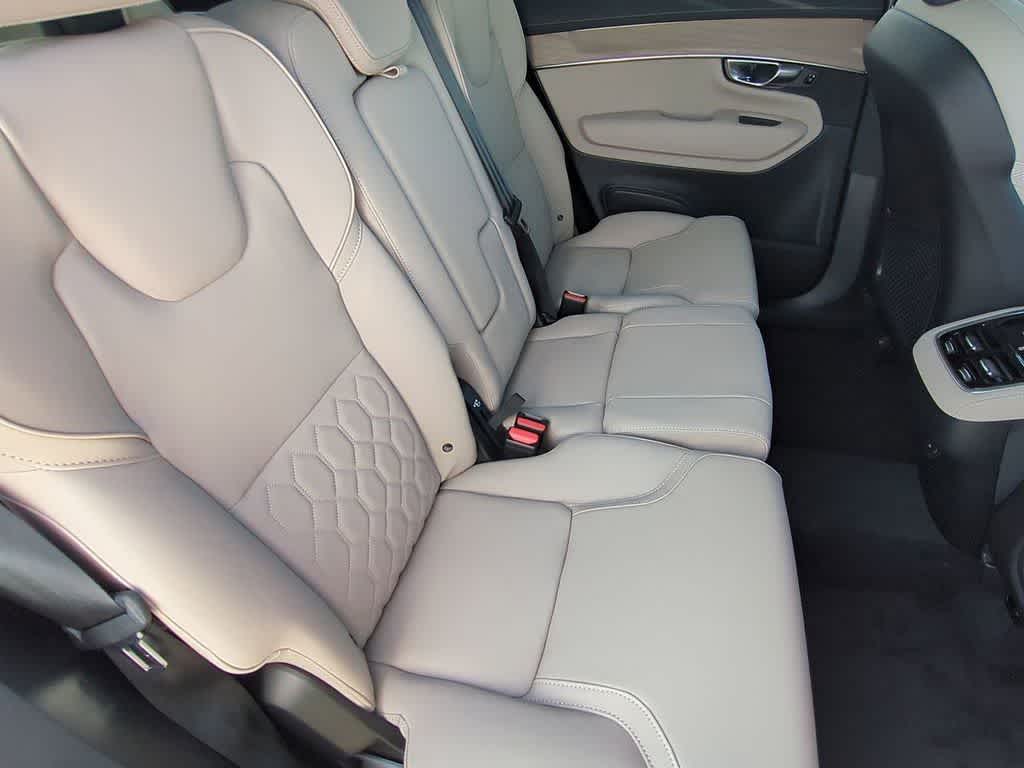 Thumbnail: 2026 Volvo XC90 - 19