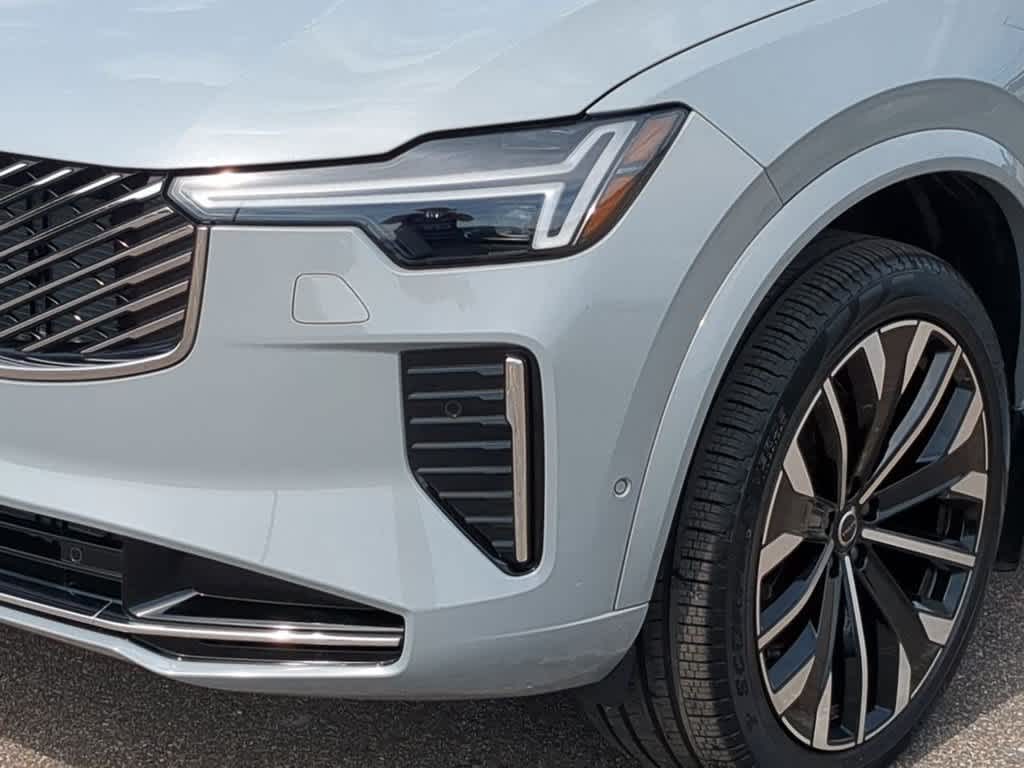2026 Volvo XC90 Plus - Photo 10
