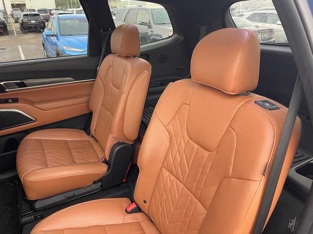 Thumbnail: 2023 Kia Telluride - 13
