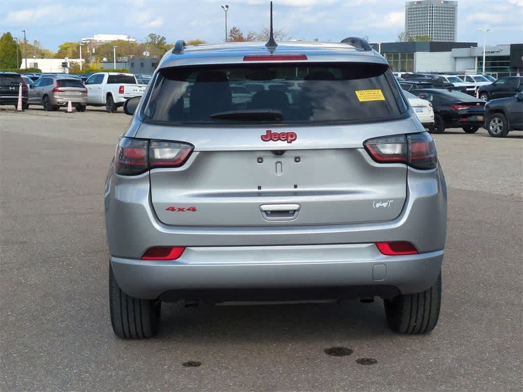 Thumbnail: 2023 Jeep Compass - 5