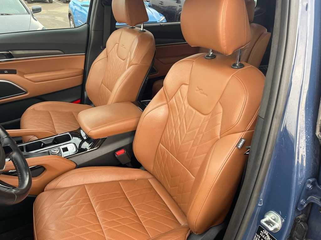 Thumbnail: 2023 Kia Telluride - 10