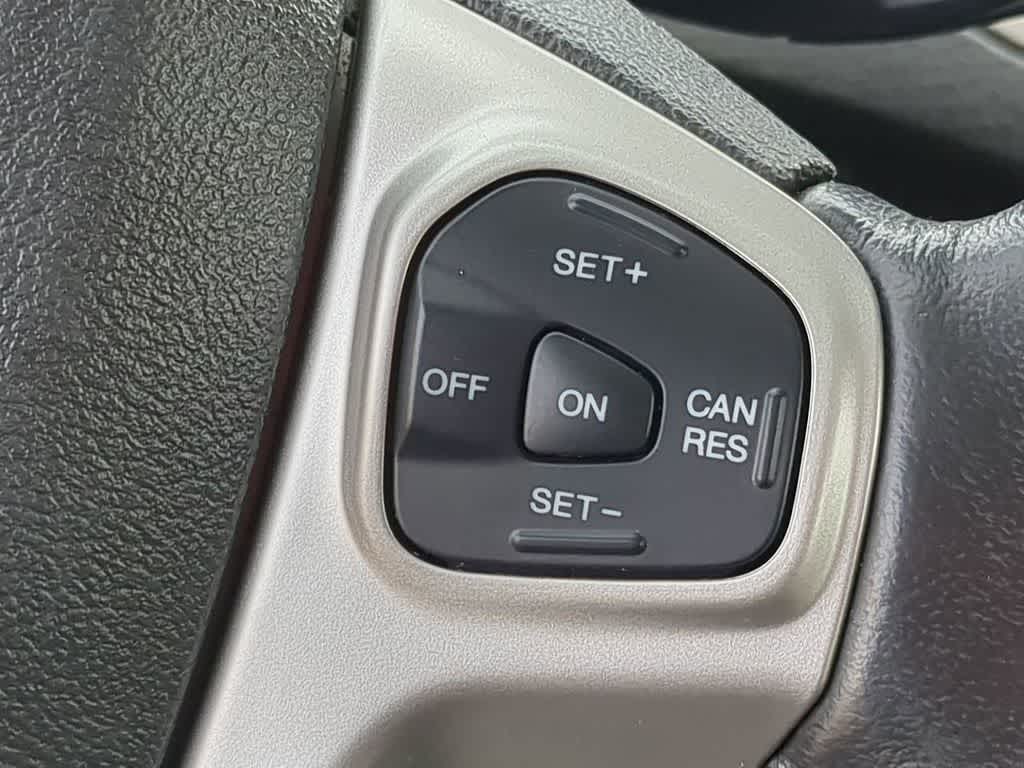 Thumbnail: 2011 Ford Fiesta - 23