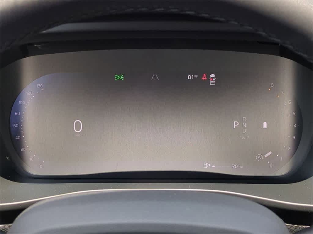 Thumbnail: 2026 Volvo XC40 - 32