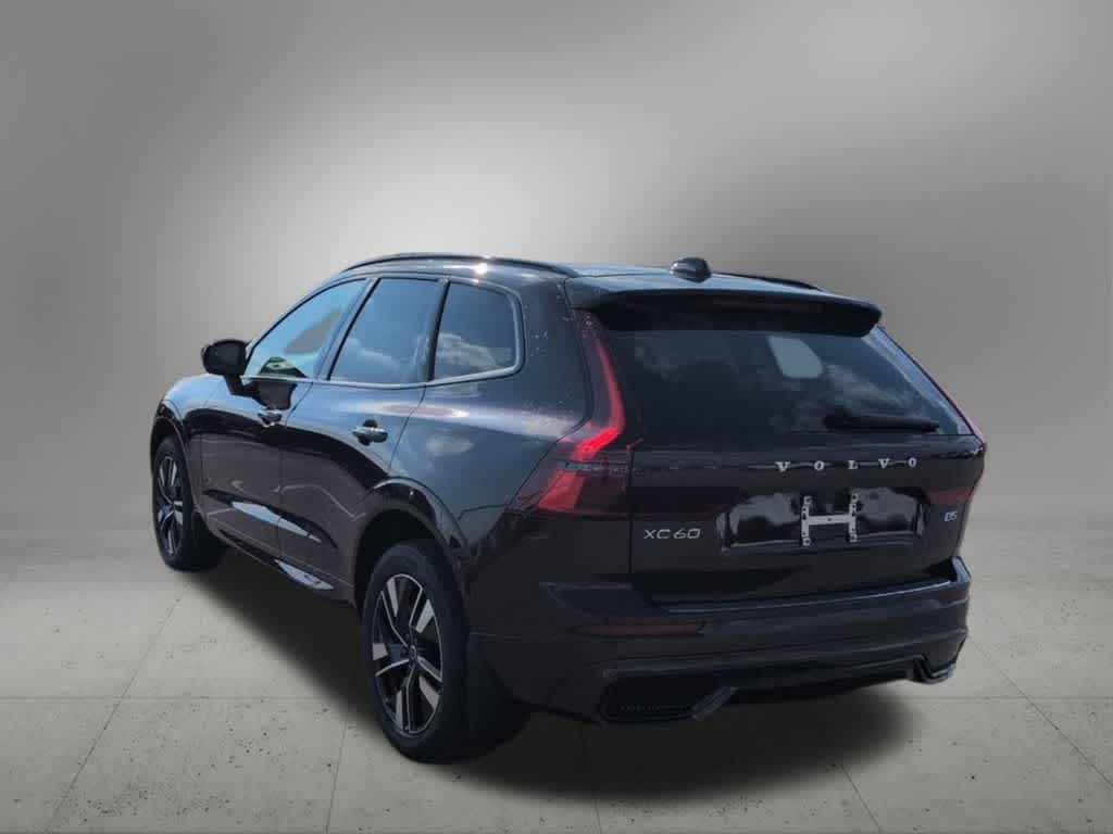 Thumbnail: 2026 Volvo XC60 - 4