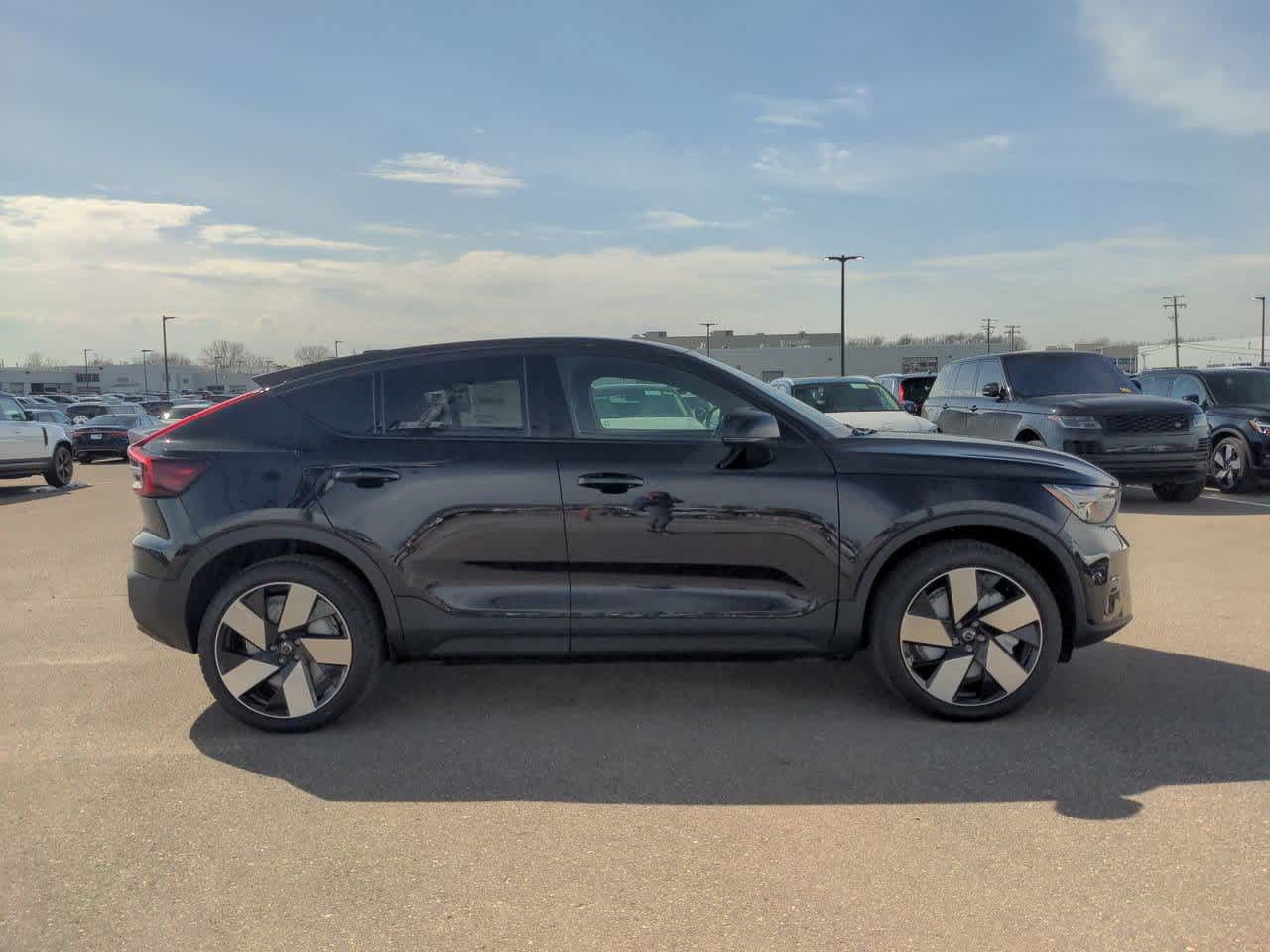 2024 Volvo C40 Ultimate 7