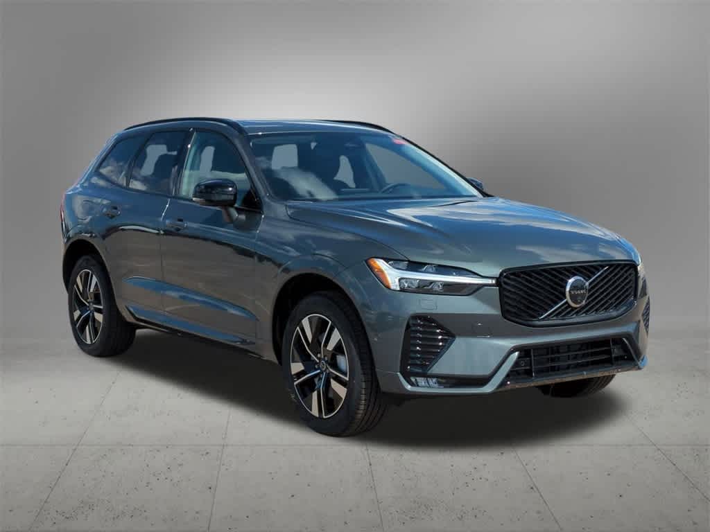 Thumbnail: 2026 Volvo XC60 - 8