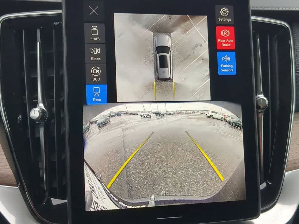 Thumbnail: 2026 Volvo XC90 - 27