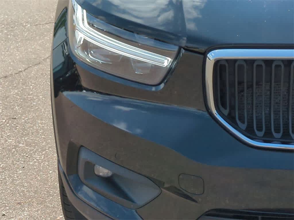 Thumbnail: 2021 Volvo XC40 - 10