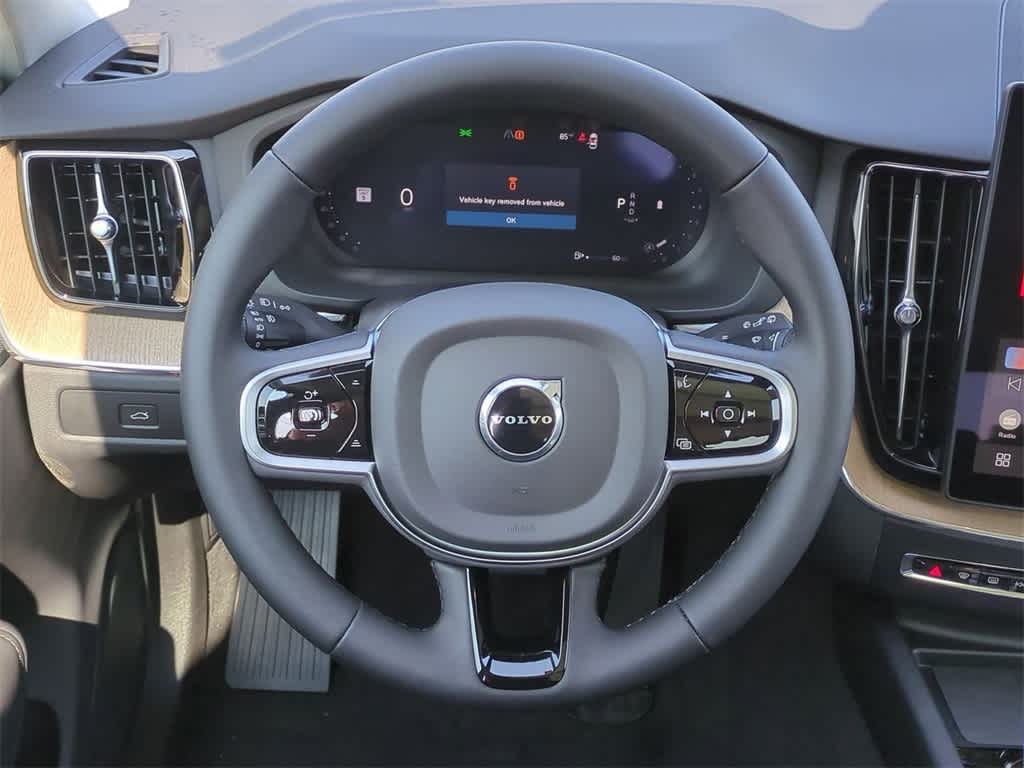 Thumbnail: 2026 Volvo XC60 - 23