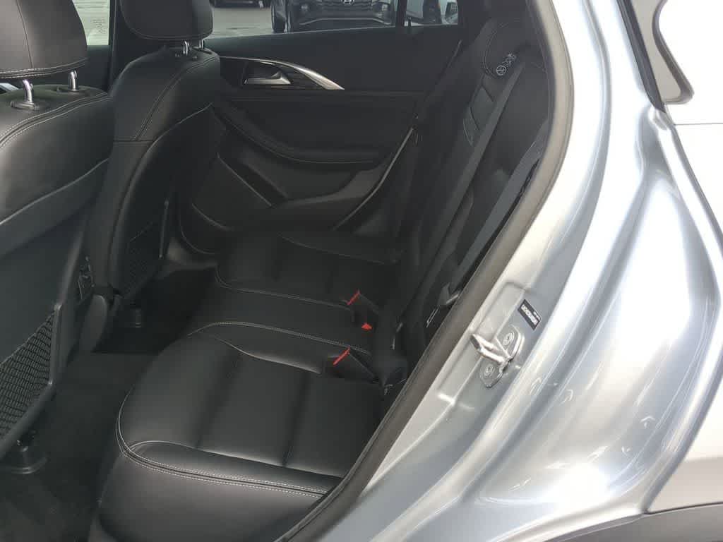 Thumbnail: 2018 INFINITI QX30 - 18