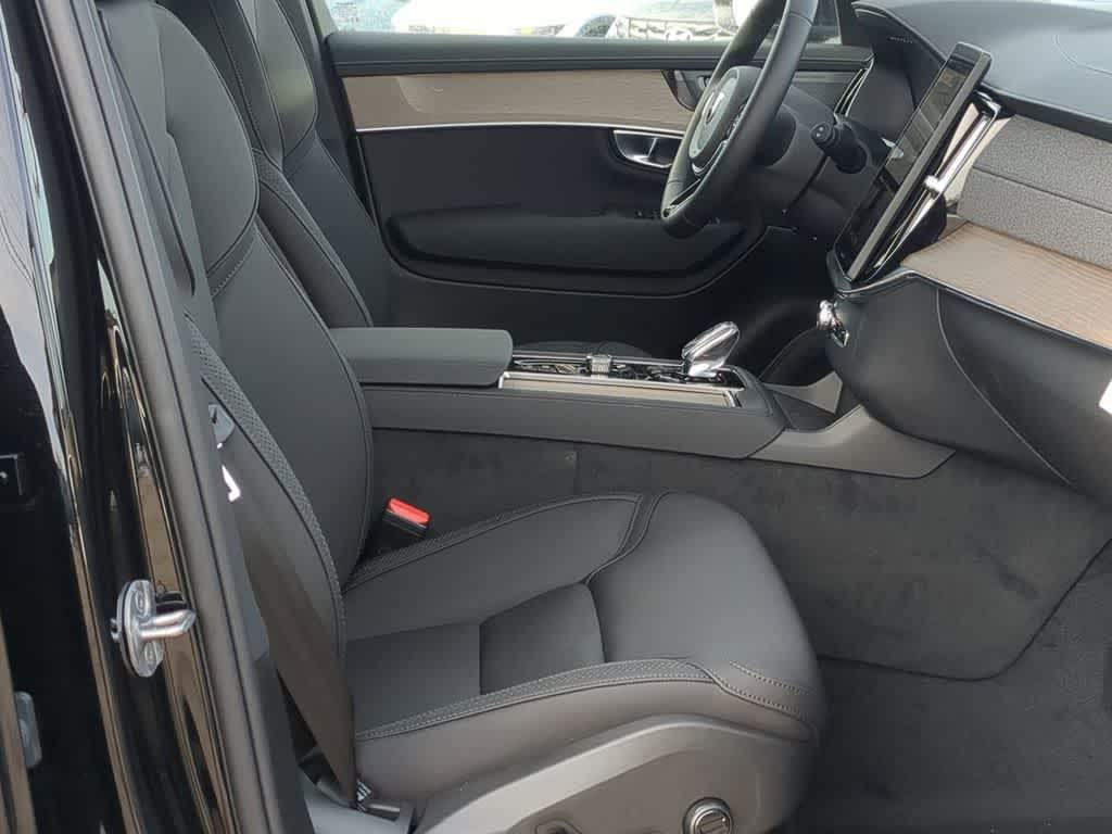 Thumbnail: 2026 Volvo XC90 - 22