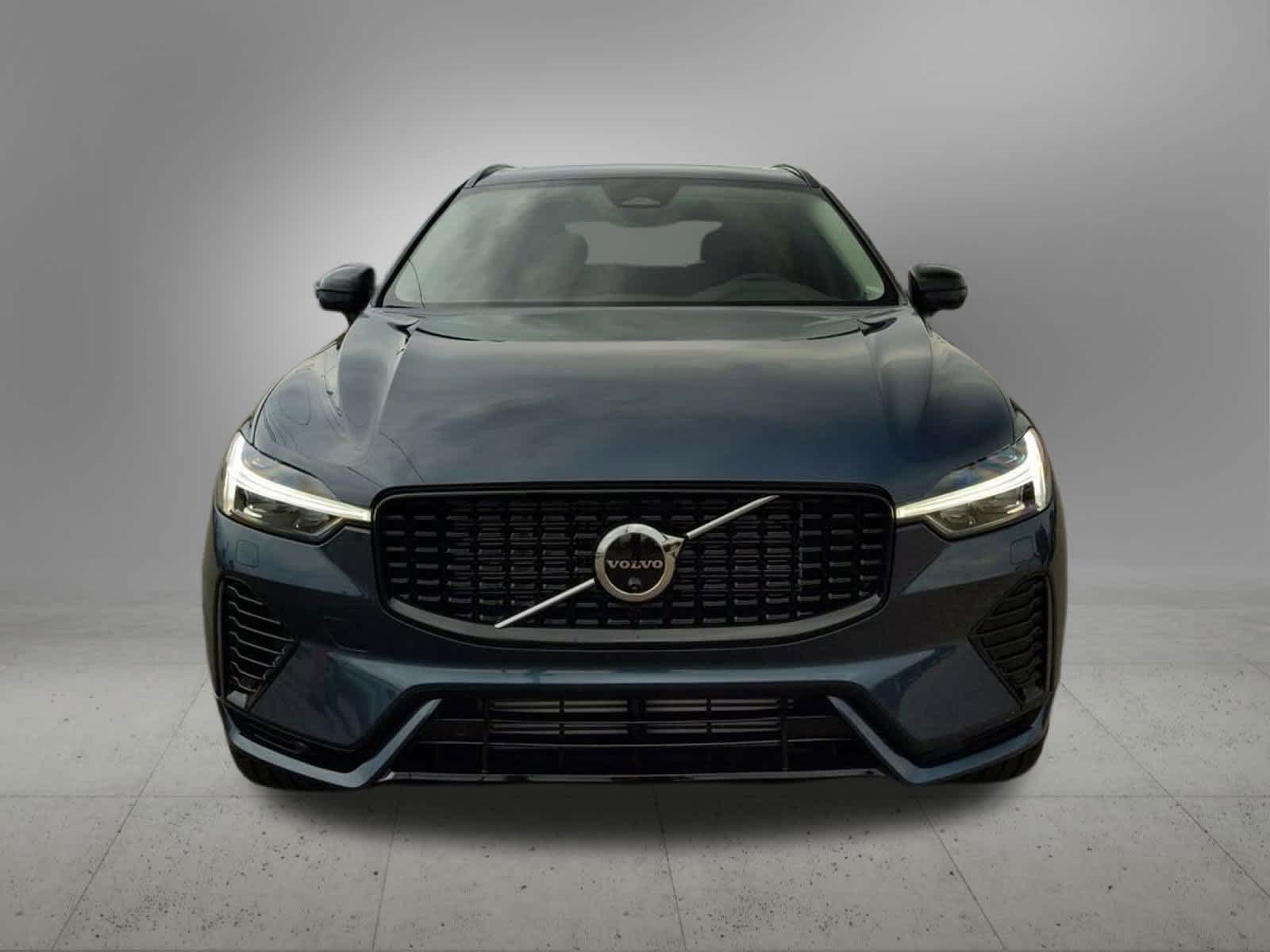 Thumbnail: 2025 Volvo XC60 - 9