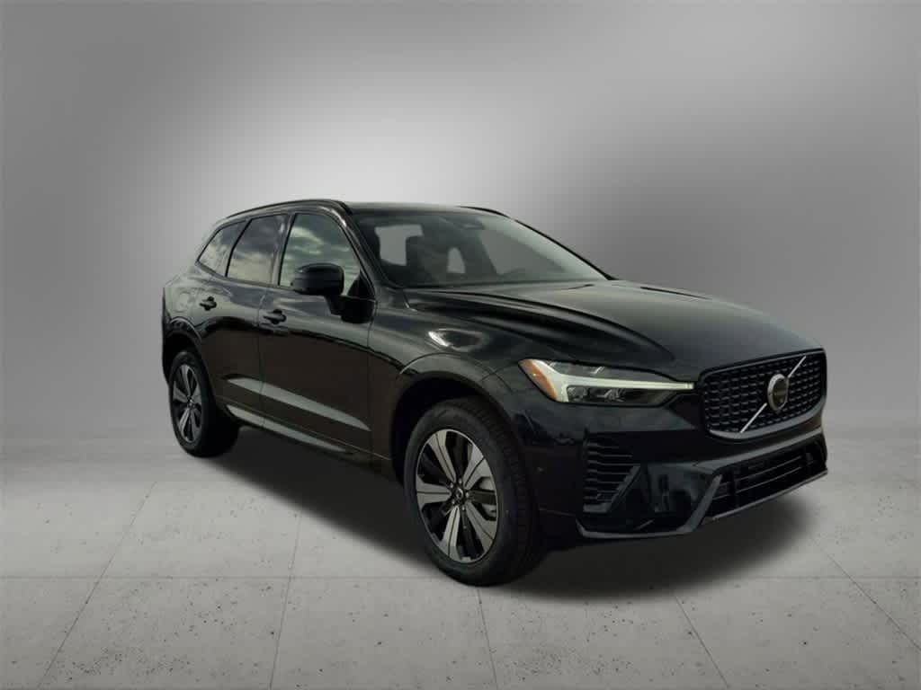 Thumbnail: 2025 Volvo XC60 - 8