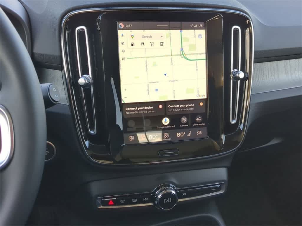 Thumbnail: 2026 Volvo XC40 - 26