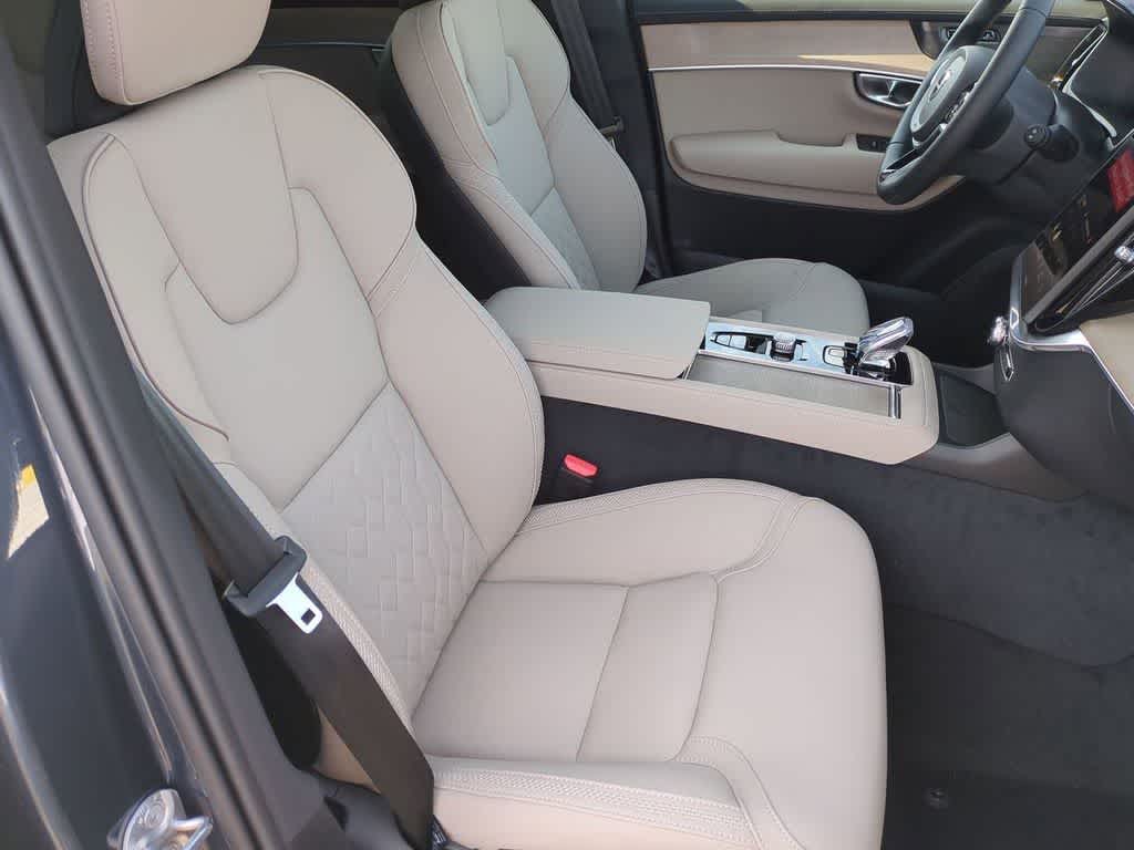 Thumbnail: 2026 Volvo XC90 - 21