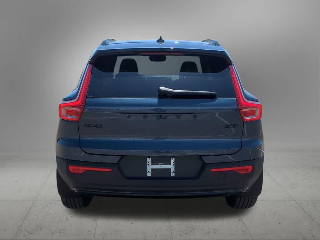 Thumbnail: 2026 Volvo XC40 - 5