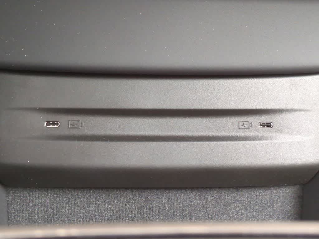 Thumbnail: 2025 Volvo EX90 - 32