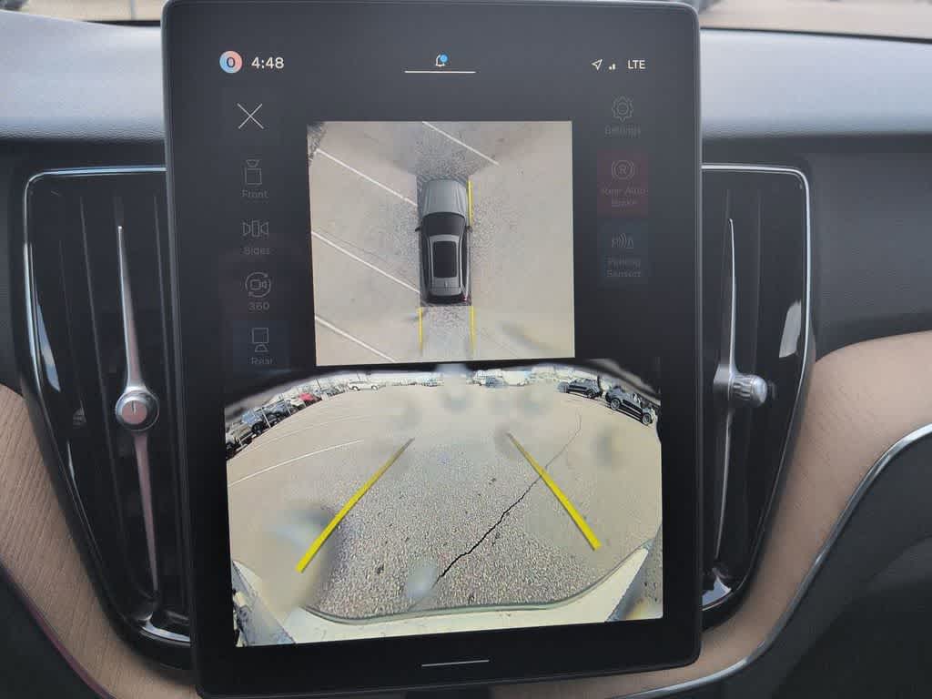 Thumbnail: 2026 Volvo XC60 - 30