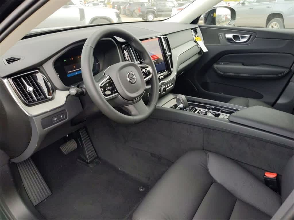 Thumbnail: 2025 Volvo XC60 - 2