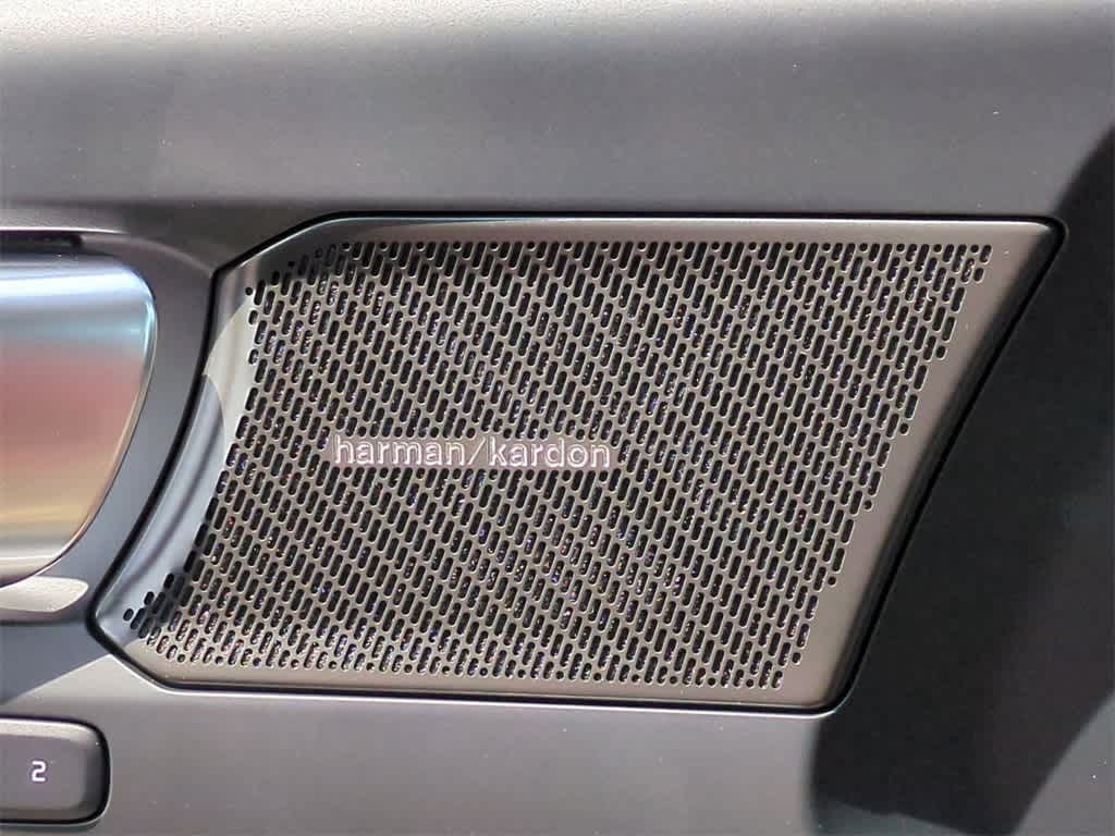 Thumbnail: 2026 Volvo XC40 - 30