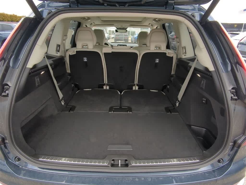 Thumbnail: 2026 Volvo XC90 - 36