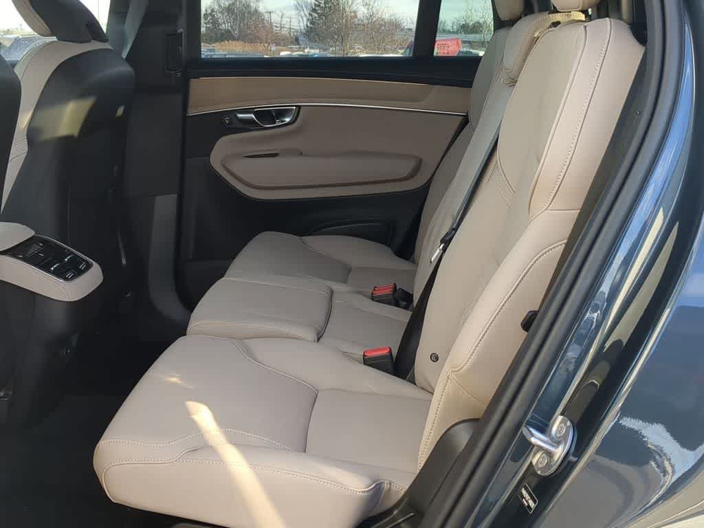 Thumbnail: 2026 Volvo XC90 - 18