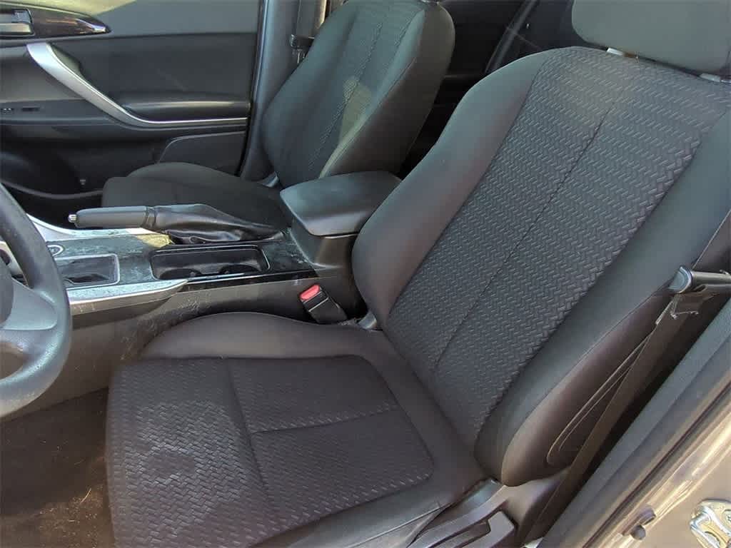 Thumbnail: 2020 Mitsubishi Eclipse Cross - 14