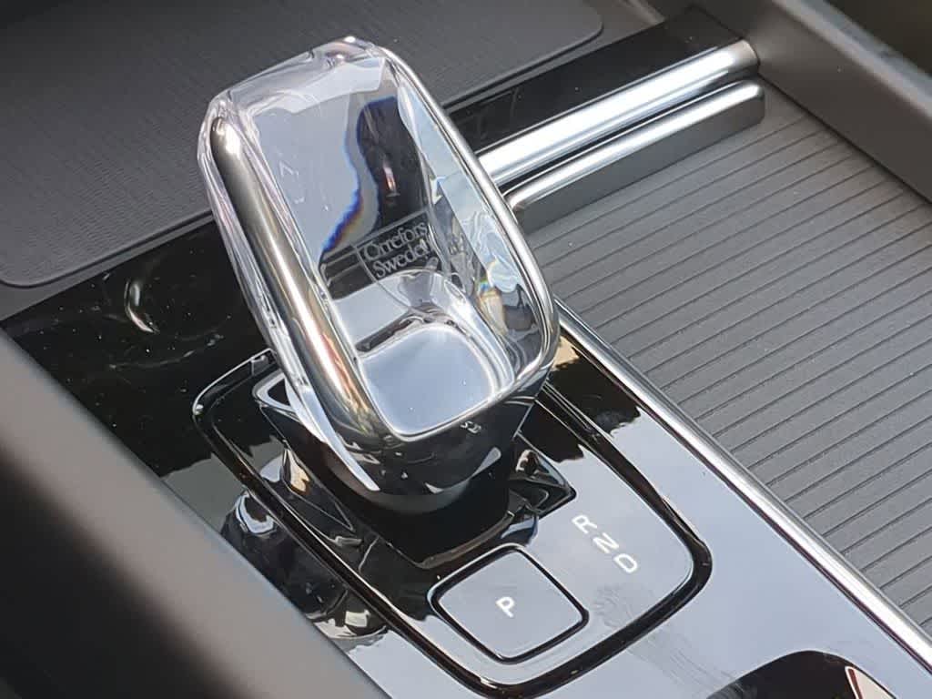 Thumbnail: 2026 Volvo XC60 - 30