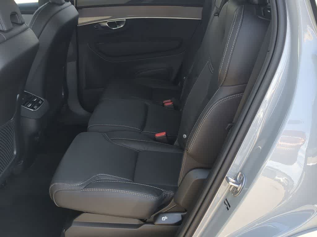 Thumbnail: 2026 Volvo XC90 - 17