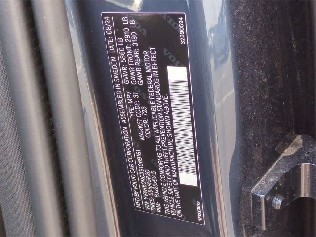 Thumbnail: 2025 Volvo XC60 - 36