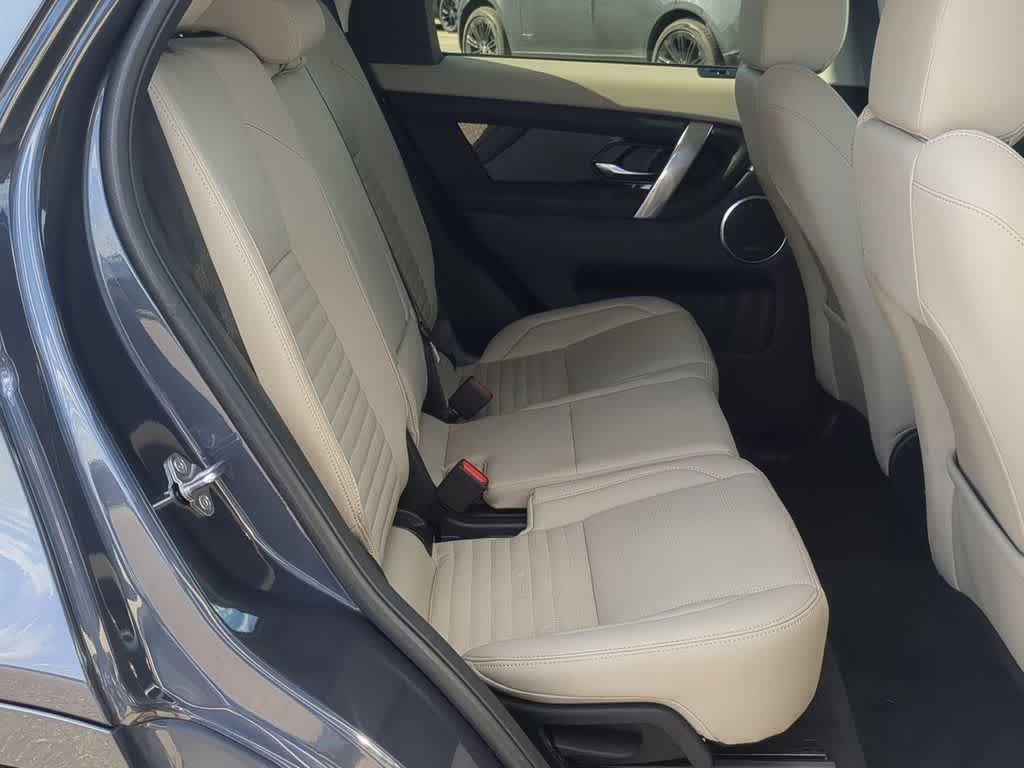 Thumbnail: 2024 Land Rover Discovery Sport - 19