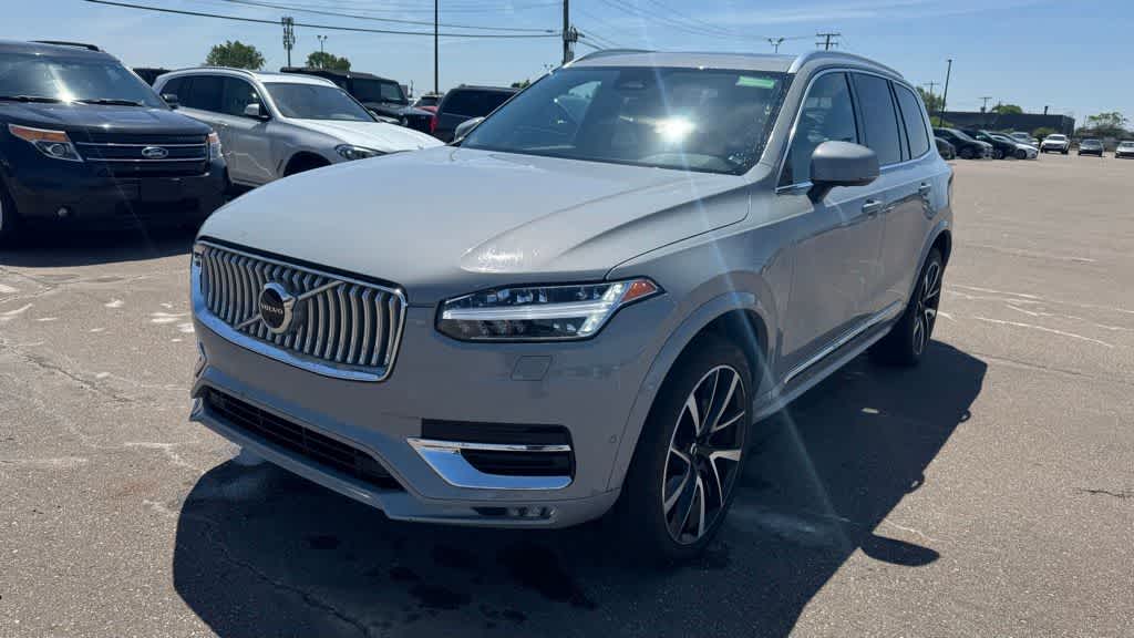 2024 Volvo XC90 B6 Plus 6-Seater Bright theme 4WD's photo