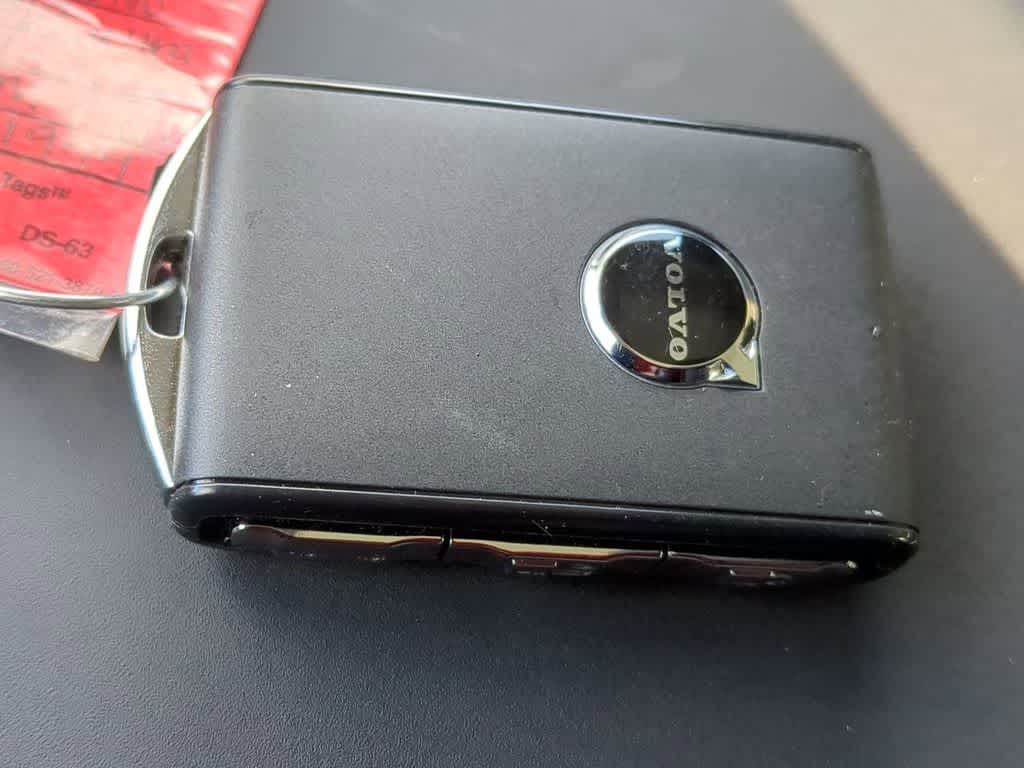 Thumbnail: 2026 Volvo XC60 - 33