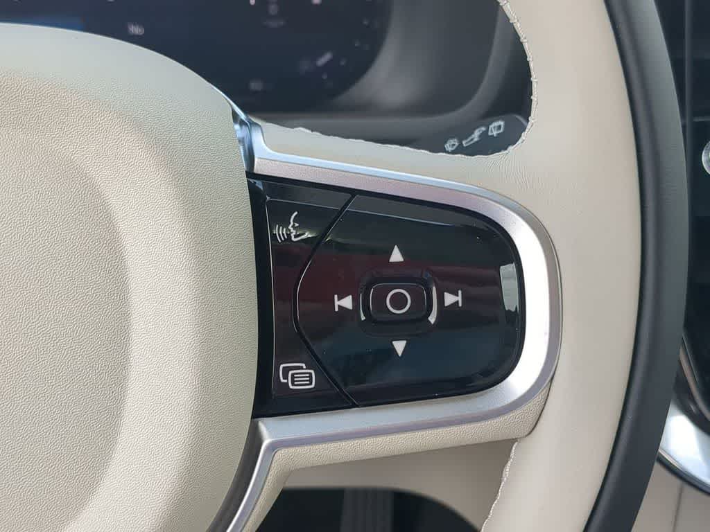 Thumbnail: 2026 Volvo XC90 - 23