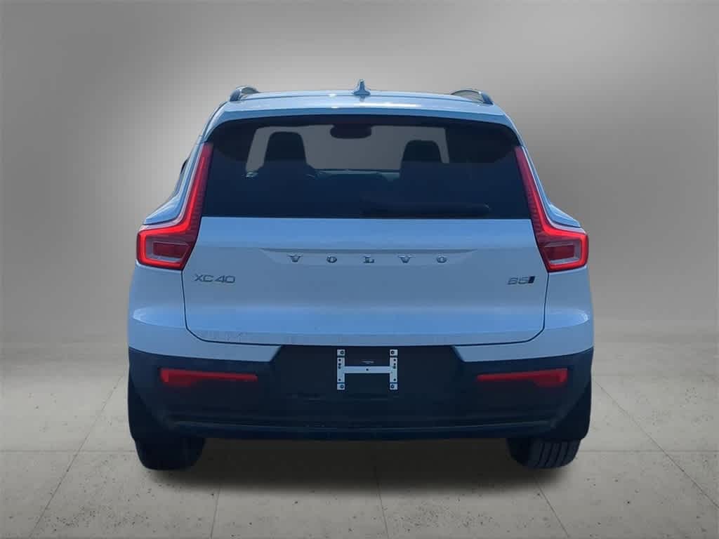 Thumbnail: 2026 Volvo XC40 - 5