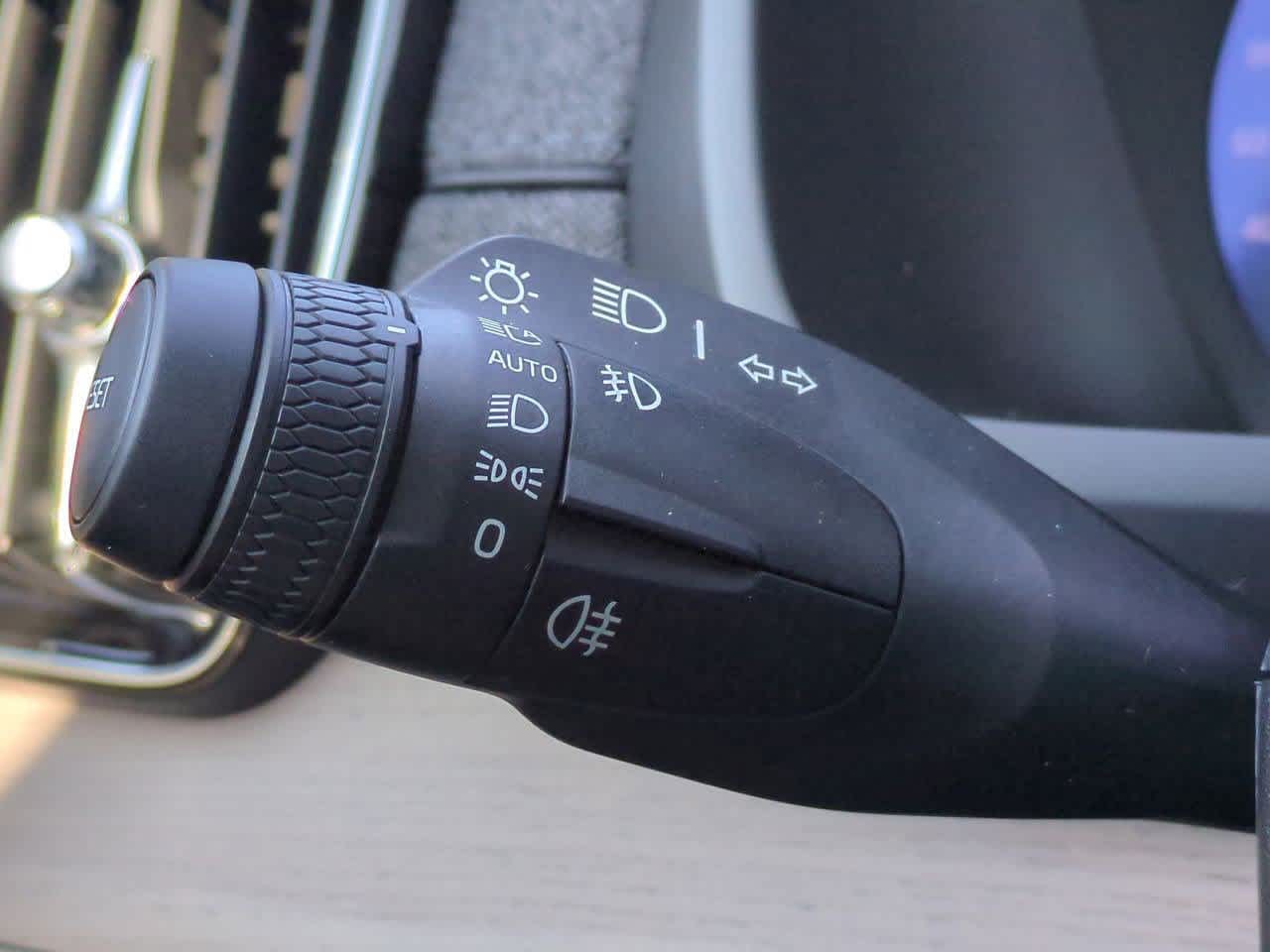 Thumbnail: 2026 Volvo XC90 - 26