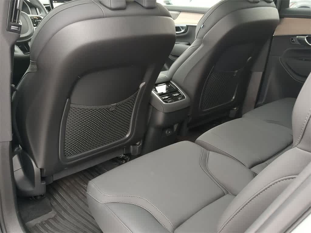 Thumbnail: 2026 Volvo XC90 - 17