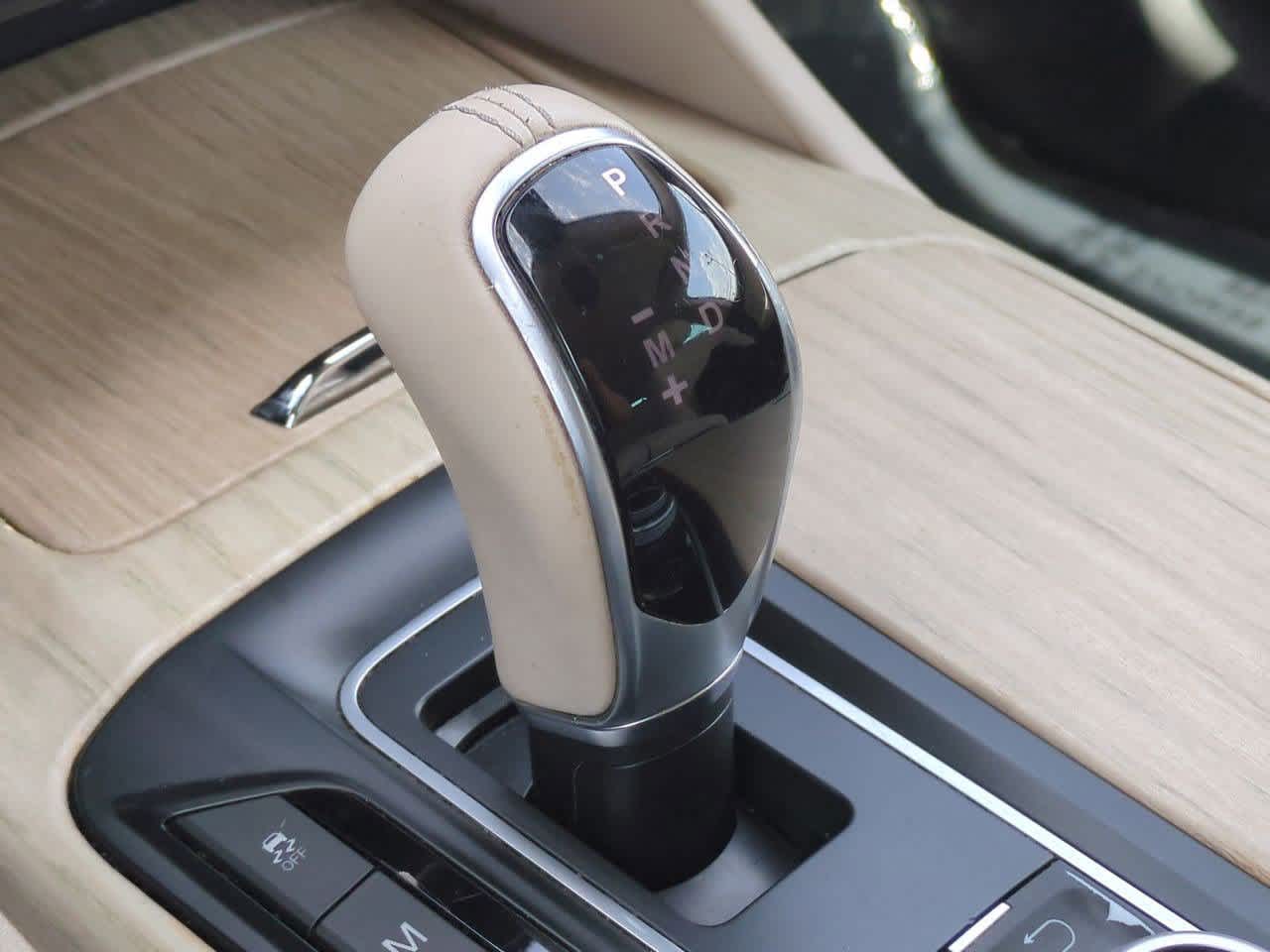 Thumbnail: 2017 Maserati Levante - 34