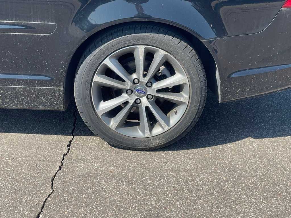 Thumbnail: 2013 Volvo C70 - 16