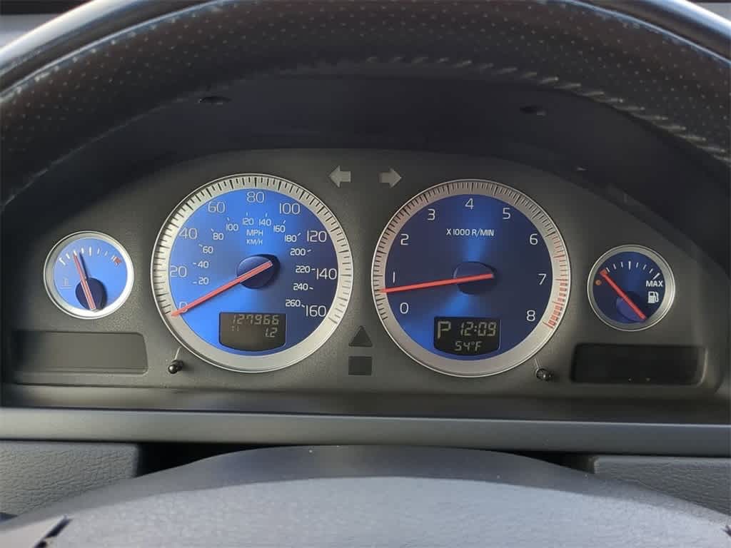 Thumbnail: 2014 Volvo XC90 - 32