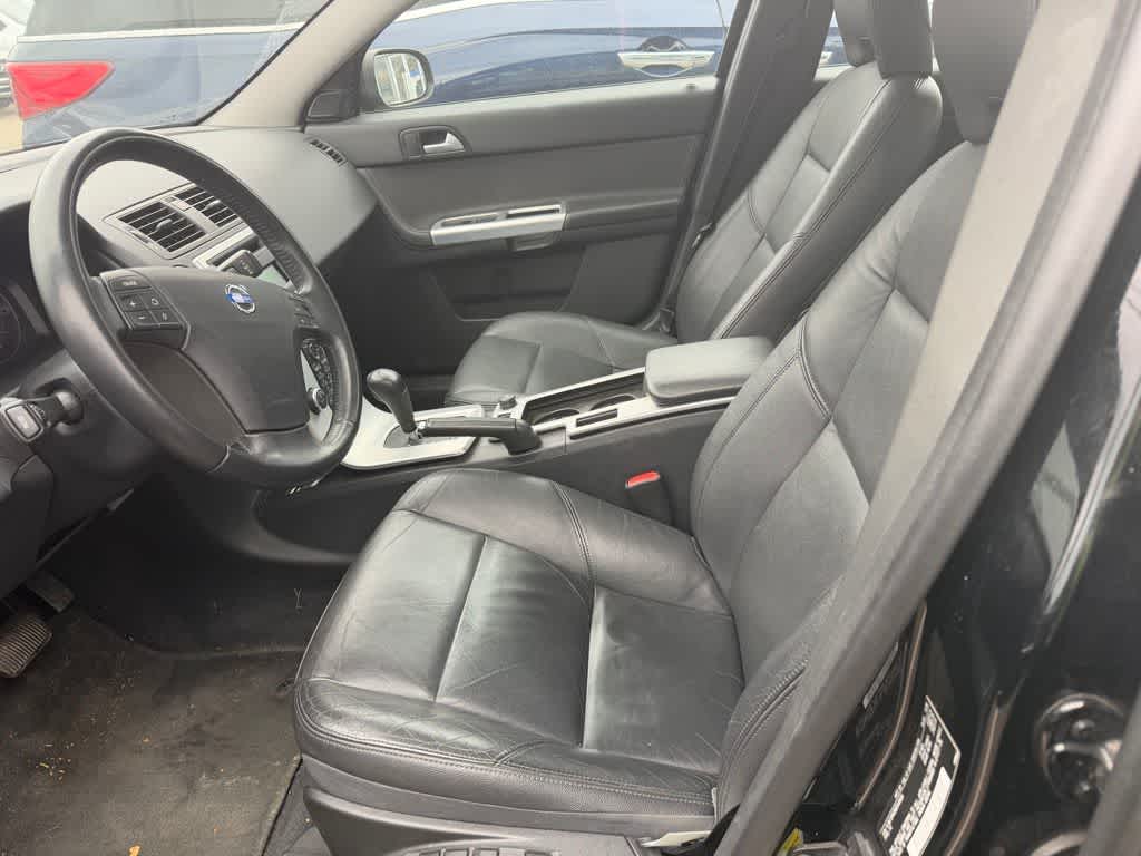 Thumbnail: 2011 Volvo S40 - 10