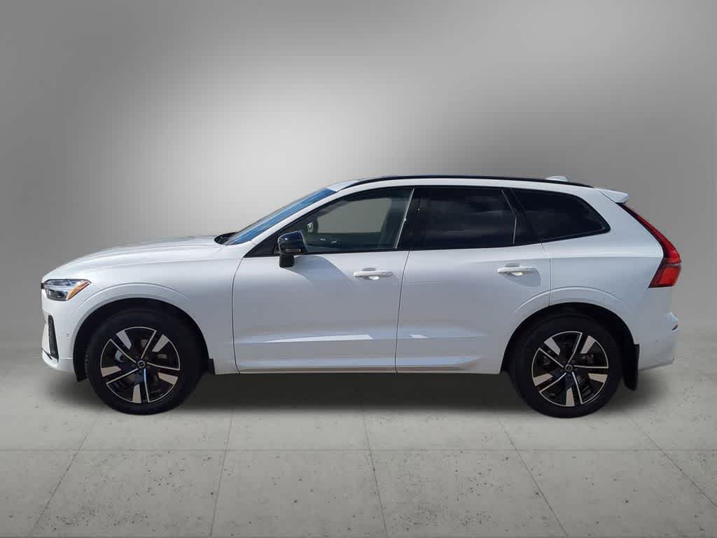 Thumbnail: 2026 Volvo XC60 - 3
