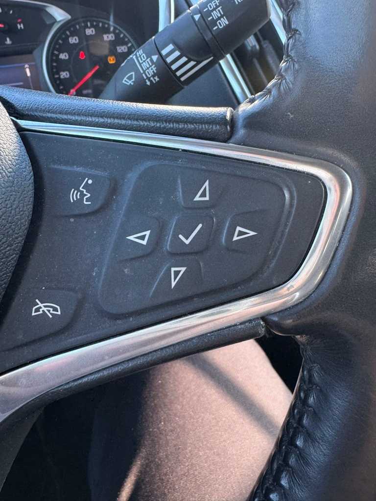 Thumbnail: 2020 Chevrolet Equinox - 18