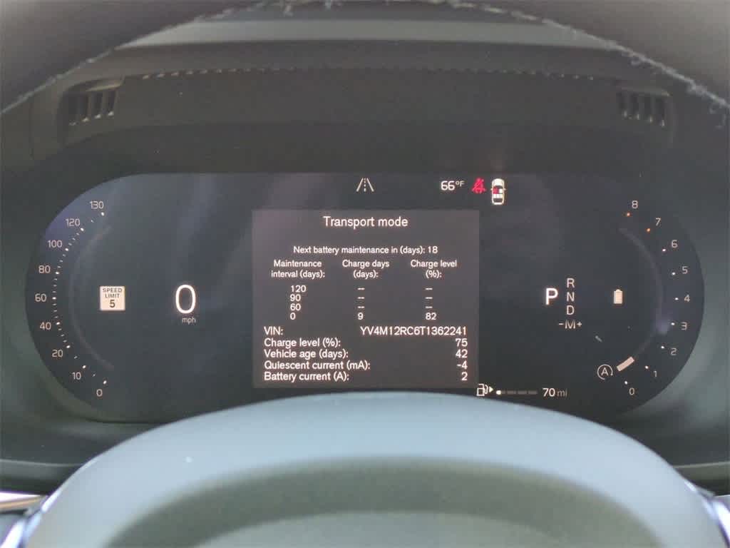 Thumbnail: 2026 Volvo XC60 - 32