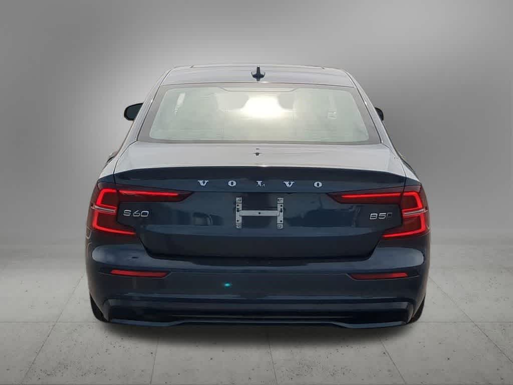 Thumbnail: 2023 Volvo S60 - 5