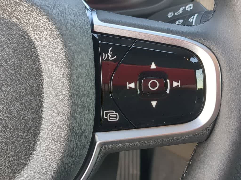 Thumbnail: 2026 Volvo XC60 - 23