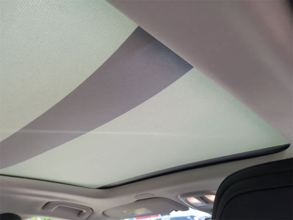 Thumbnail: 2026 Volvo XC60 - 21